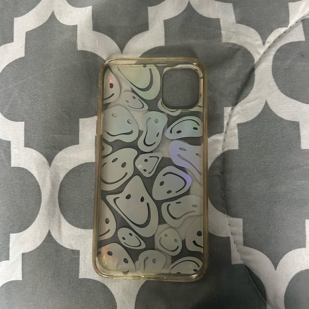 iPhone XR/11 iridescent phone case USED